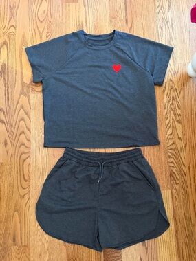 SHEIN Dark Gray Cropped Tee with Red Heart